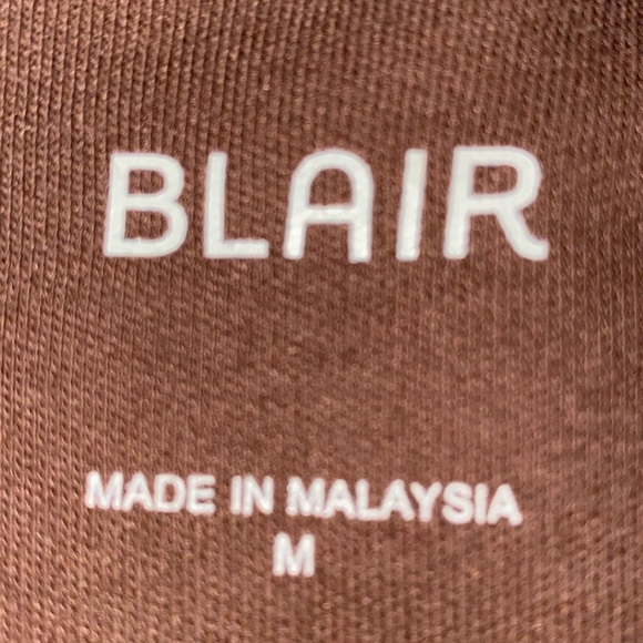 BLAIR mock turtleneck long sleeve chocolate brown embroidered crest fall size M - Picture 5 of 10